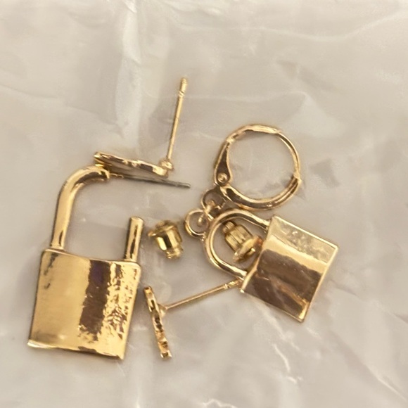 New Padlockck and key earrings mix & match for multiple ear piercings - Picture 4 of 4